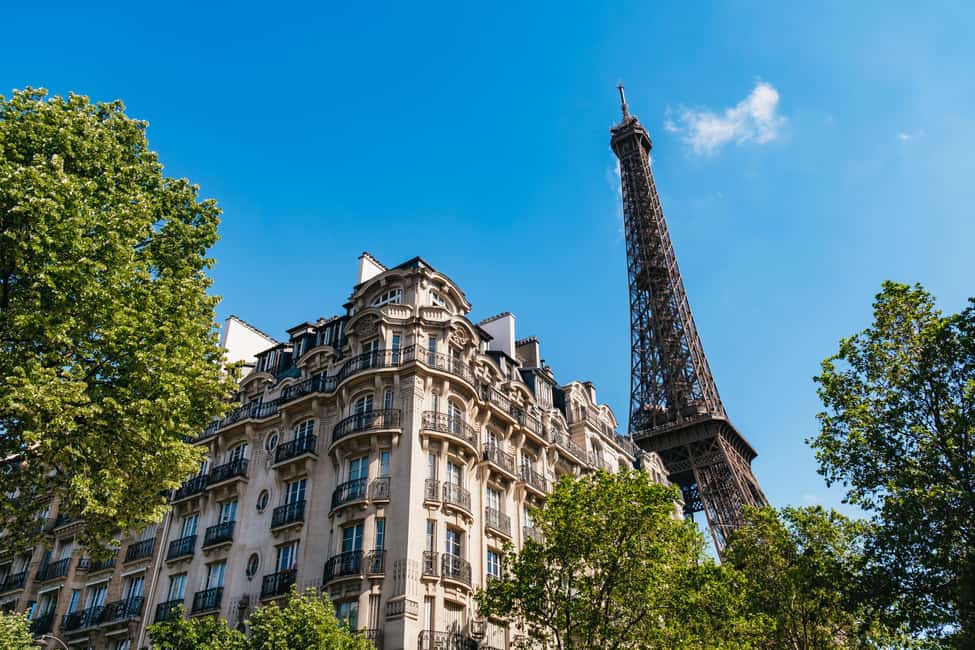 Paris: Eiffel Tower Fully Guided Tour with Summit Option - What This Tour Costs, and When It’s a Smart Value