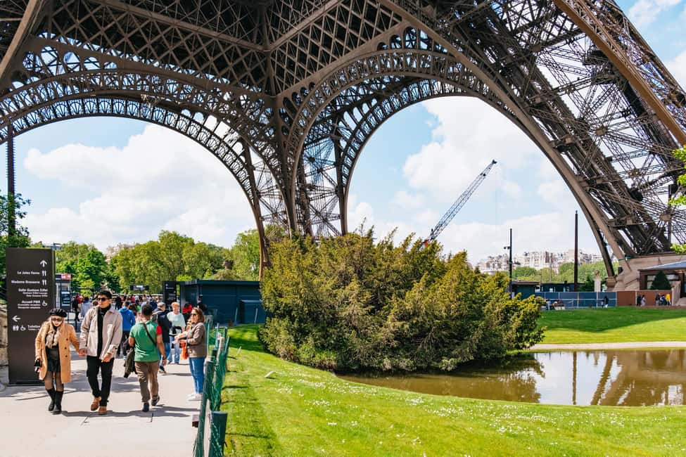 Paris: Eiffel Tower Fully Guided Tour with Summit Option - The Guided 2nd Floor Experience: Where the History Lands