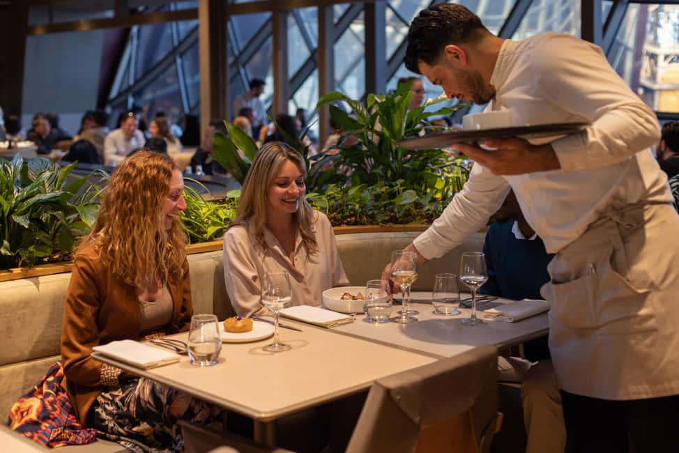 Paris: Elegant Dinner with Drinks in the Eiffel Tower - The view options at Madame Brasserie: interior tower lines vs river skyline