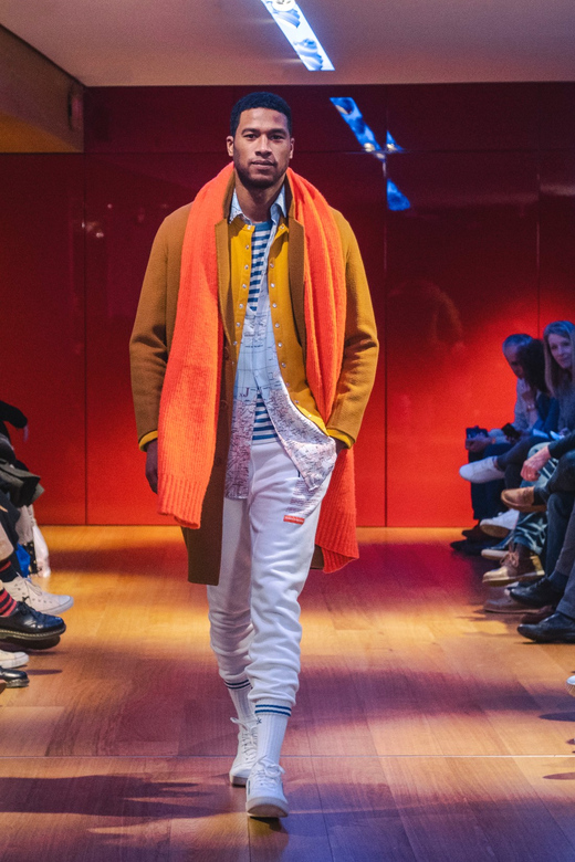 Paris: Fashion Show at Galeries Lafayette Haussmann - Seating, energy, and the art of arriving early