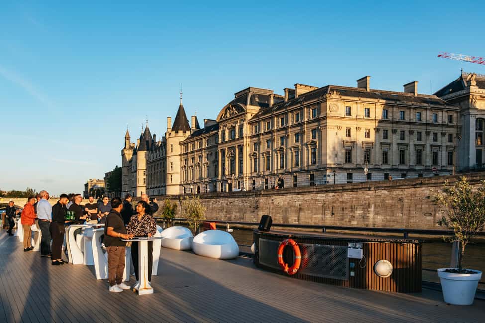 Paris: Gourmet Dinner Cruise on Seine River with Live Music - Practical details that matter on the day