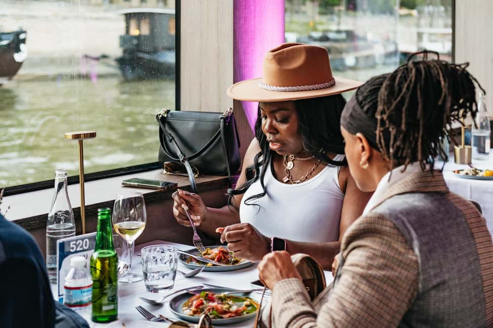 Paris: Gourmet Dinner Cruise on Seine River with Live Music - Value and who this fits best