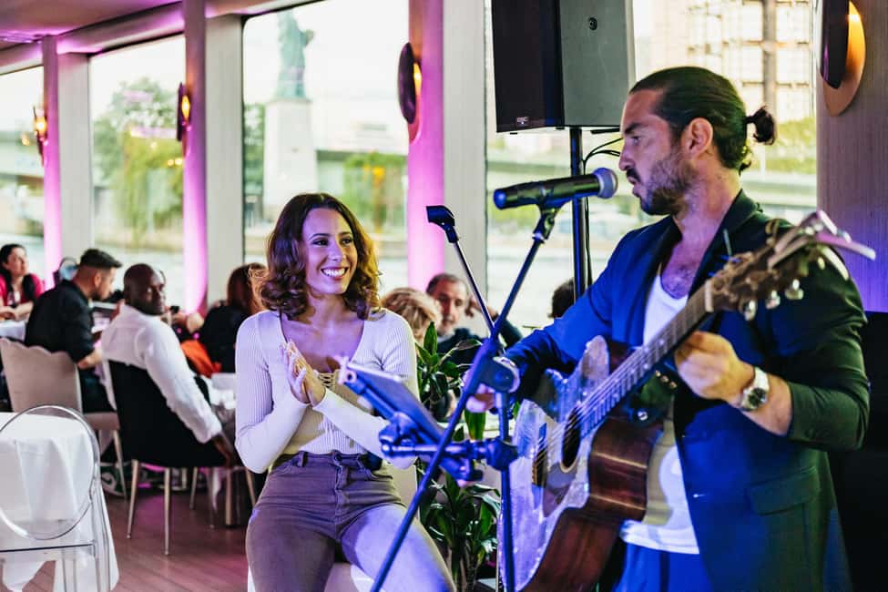 Paris: Gourmet Dinner Cruise on Seine River with Live Music - Should you book this Seine dinner cruise on Diamant Bleu?