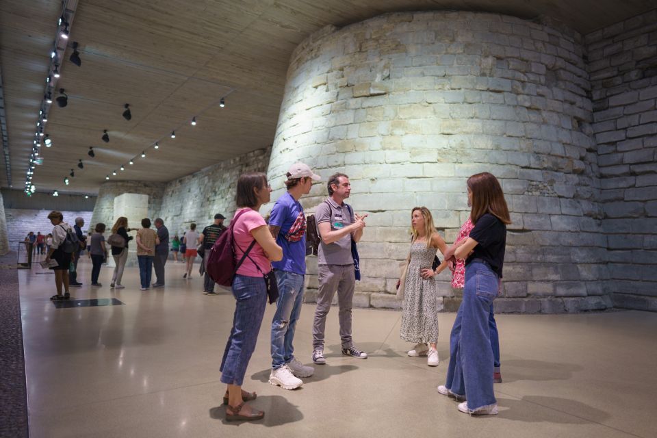 Paris: Guided Tour of the Must-Sees of the Louvre Museum - The Icon Stop Plan: Mona Lisa, Venus de Milo, Winged Victory