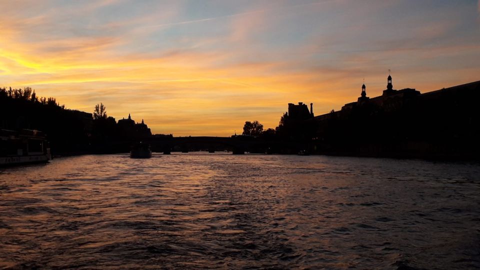 Paris: Happy Hour Evening Cruise on the Seine River - Key highlights you’ll actually care about
