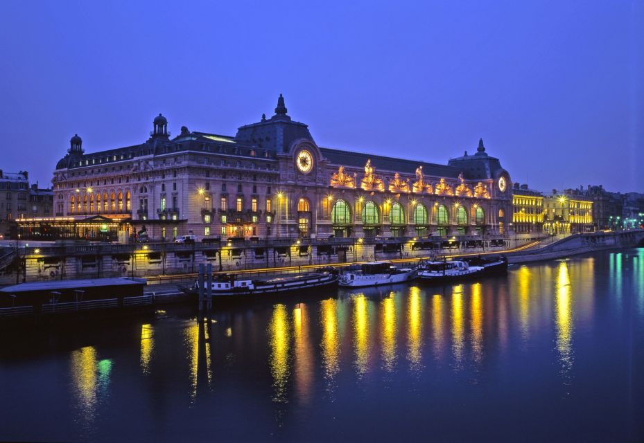 Paris: Happy Hour Evening Cruise on the Seine River - Why this Seine cruise works: quick, romantic, and low-stress