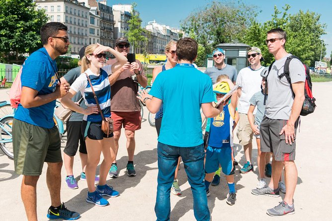 Paris Highlights Bike Tour: Eiffel Tower, Louvre and Notre-Dame - Meeting at Saint-Michel and Getting Rolling Without Stress