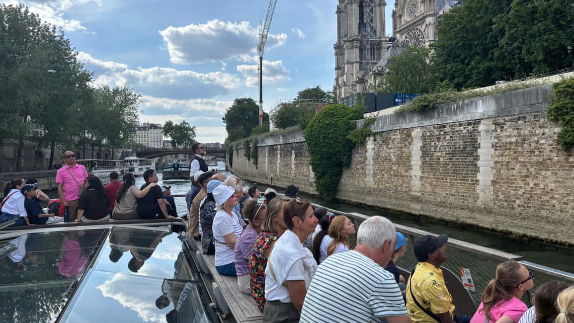 Paris: Illuminations River Cruise with Audio Commentary - Key Highlights You Should Plan Around