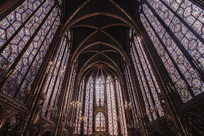 Paris in a Day: Louvre or Orsay, Eiffel Tower, City Walk & Cruise - Île de la Cité: the city’s origin, Notre-Dame views, and the royal chapel moment