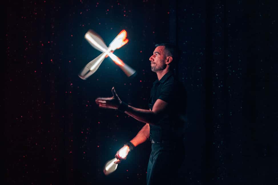 Paris: La Nouvelle Eve Cabaret Show with Champagne - Paris Je t’aime on Stage: Piaf, Comedy, Cabaret Claps, and the Cancan