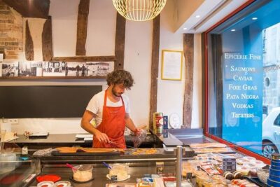 Paris Le Marais District Original Food and Wine Tasting Tour - Stop-by-stop: from Le Marais classics to Marché des Enfants Rouges