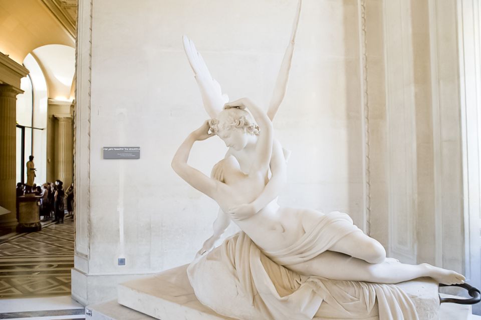 Paris Louvre: 2-Hour Private Tour for Groups or Families - Guide Styles to Watch For: Ivan, Megan, and Other Standout Patterns