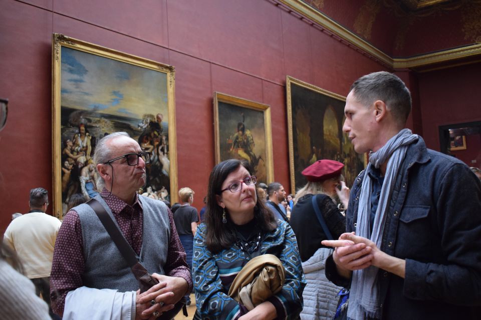Paris: Louvre Masterpieces Tour with Pre-Reserved Tickets - The Louvre Pyramid pass-by: why that first view helps