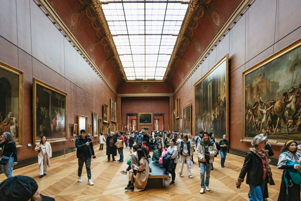 Paris: Louvre Museum Entry Ticket With Host and River Cruise - Seine River cruise: Paris landmarks you can actually see from a seat