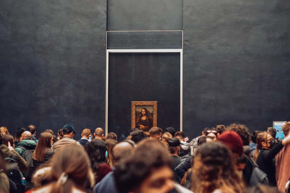 Paris: Louvre Museum Hosted Entry and Mona Lisa Audioguide - Mona Lisa First: Why the Order of Visits Works