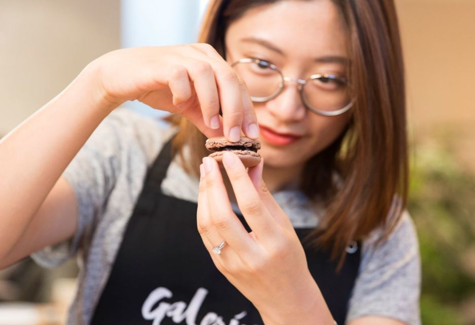 Paris: Macaron Class at Galeries Lafayette - What You Take Home: 4 Macarons Plus Two Recipes