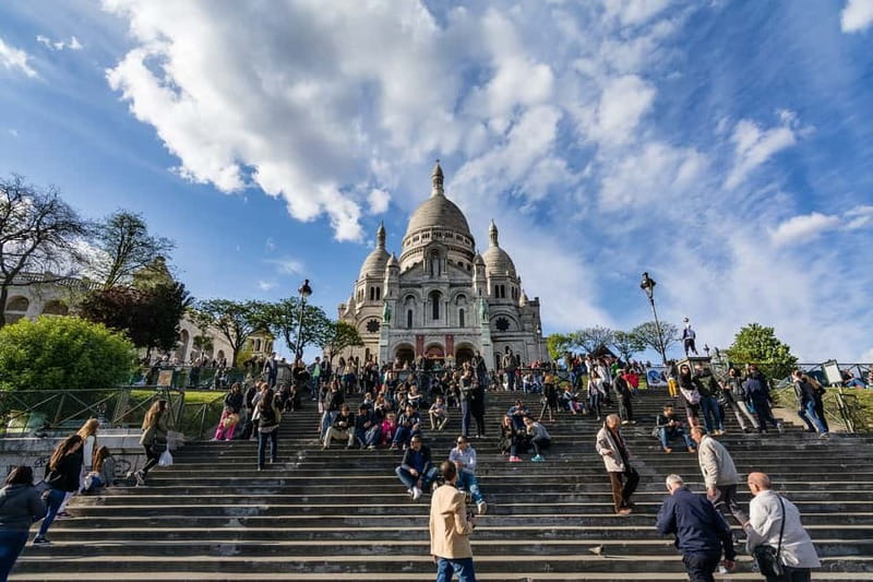 Paris: Montmartre Highlights Walking Tour with a Local Guide - The Wall of Love: more than a famous corner for photos