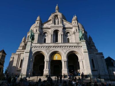 Paris: Montmartre Must-See Walking Tour with a Local Guide - Bateau-Lavoir: The Workshop Spot That Changed Art Careers