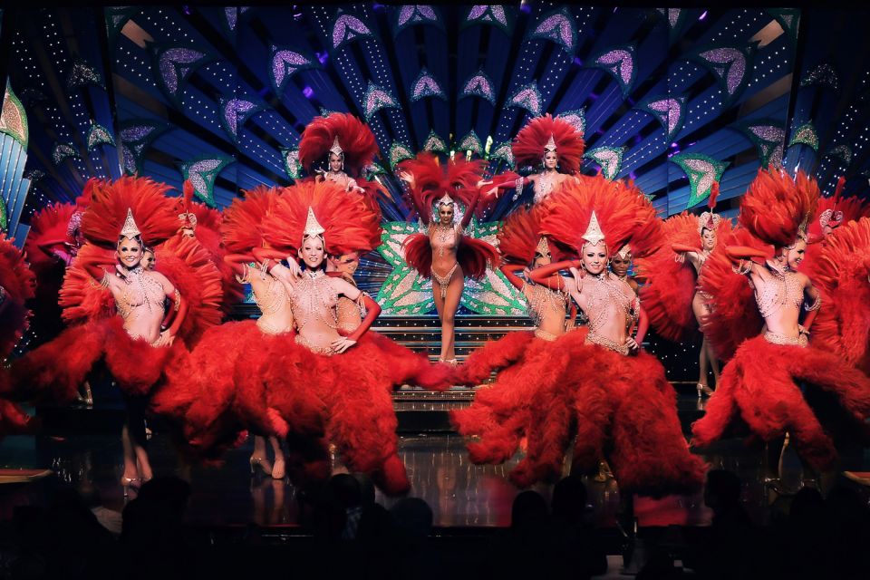 Paris: Moulin Rouge Cabaret Show Ticket with Champagne - Timing Choices: The Late Slots and the Energy Tradeoff