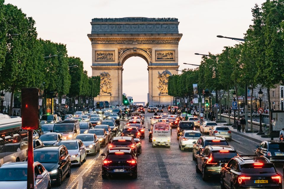 Paris: Night Bus Tour with Audioguide - Key things to know before you go