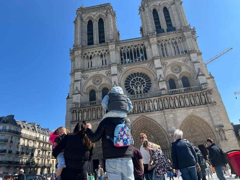 Paris: Notre-Dame Cathedral Exterior Tour & Free Entrance - Before you go: dress rules and practical expectations