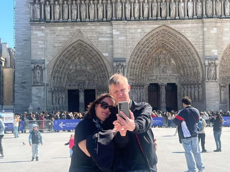 Paris: Notre-Dame Cathedral Exterior Tour & Free Entrance - Price and what you’re really paying for