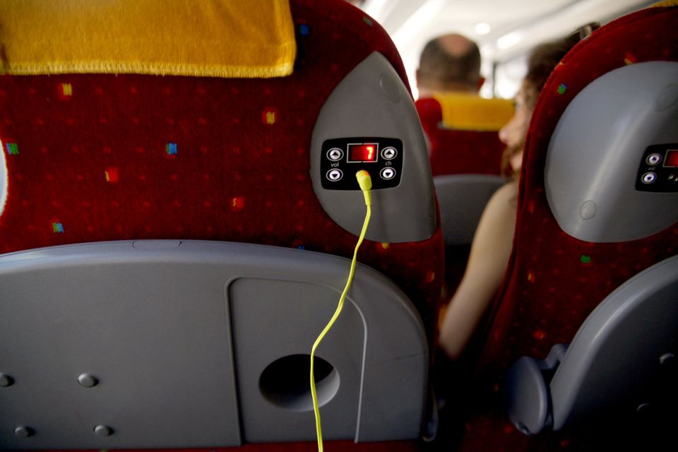 Paris: Openair Double Decker Bus Audio-Guided City Tour - Audio guide app and Histopad: how to get the most out of the narration