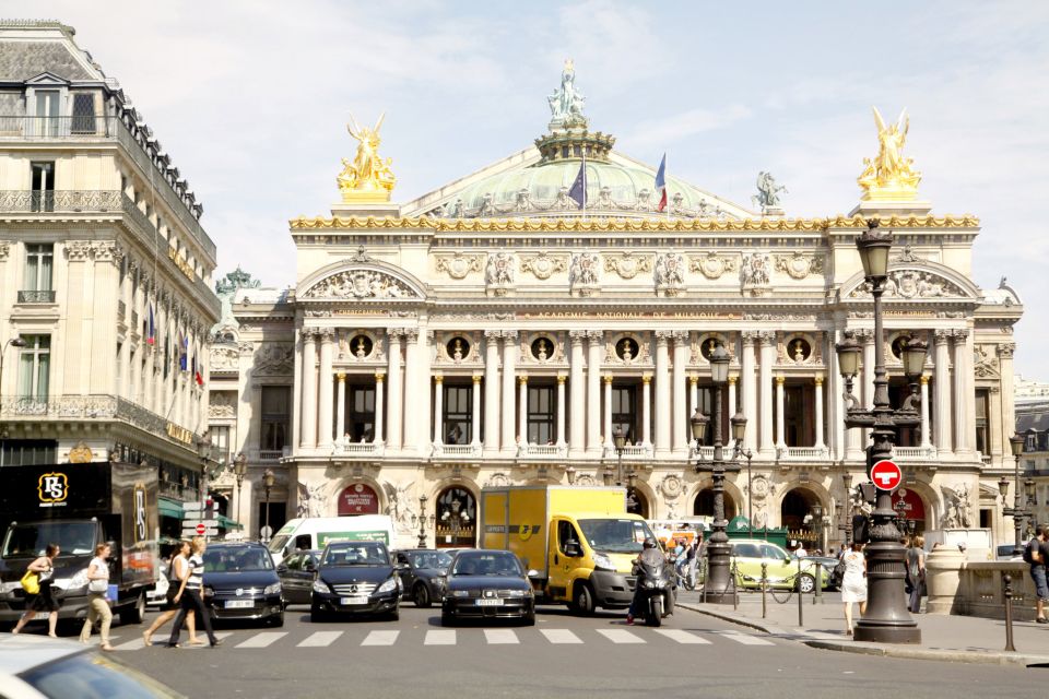 Paris: Openair Double Decker Bus Audio-Guided City Tour - Notre Dame from the bus: good orientation, limited stop time