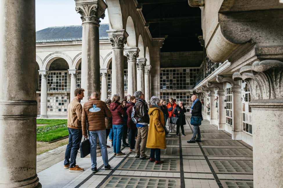 Paris: Pere Lachaise Cemetery Guided Tour - The practical tips that make this tour feel easy