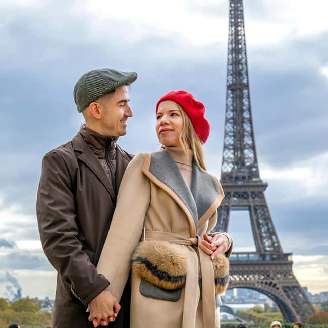 Paris: Photoshoot Around Eiffel Tower with 55 Edited Photos - Key takeaways