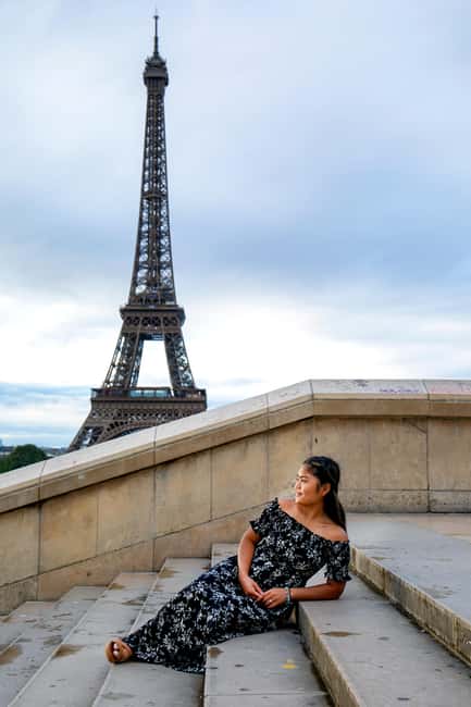 Paris: Photoshoot Around Eiffel Tower with 55 Edited Photos - Communication: Multiple Languages, One Relaxed Pace