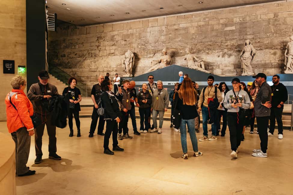 Paris: Priority Access Louvre with Host -Direct to Mona Lisa - Straight to the Mona Lisa: What the Escort Actually Gives You