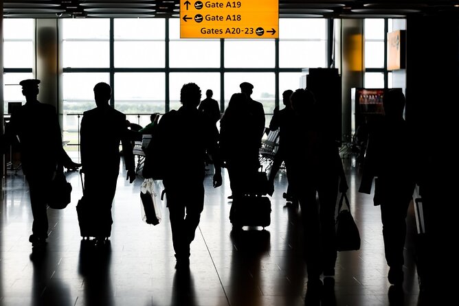 Paris Private Departure Transfer Hotel to CDG or ORLY Airports - The ride itself: water, airport guidance, and less decision-making