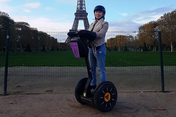 Paris Segway Express Tour (12 monuments in 1 hour and 30 minutes) - Training first: the 10 minutes that can make or break it