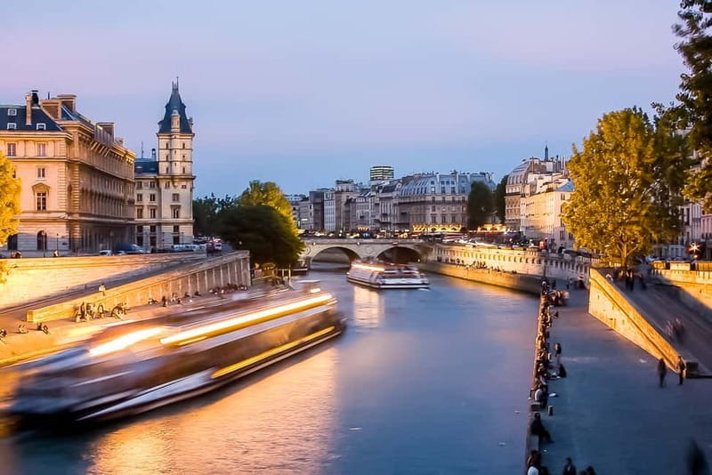 Paris: Seine Cruise & Crepe Tasting near the Eiffel Tower - Trocadéro Crêpe Bonus: Made-to-Order at the Eiffel Viewpoint