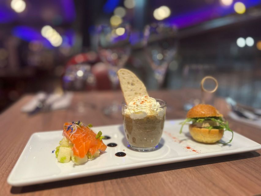 Paris: Seine River Bistronomic Dinner Cruise - The cruise route: Louvre and Notre-Dame views without the museum stress