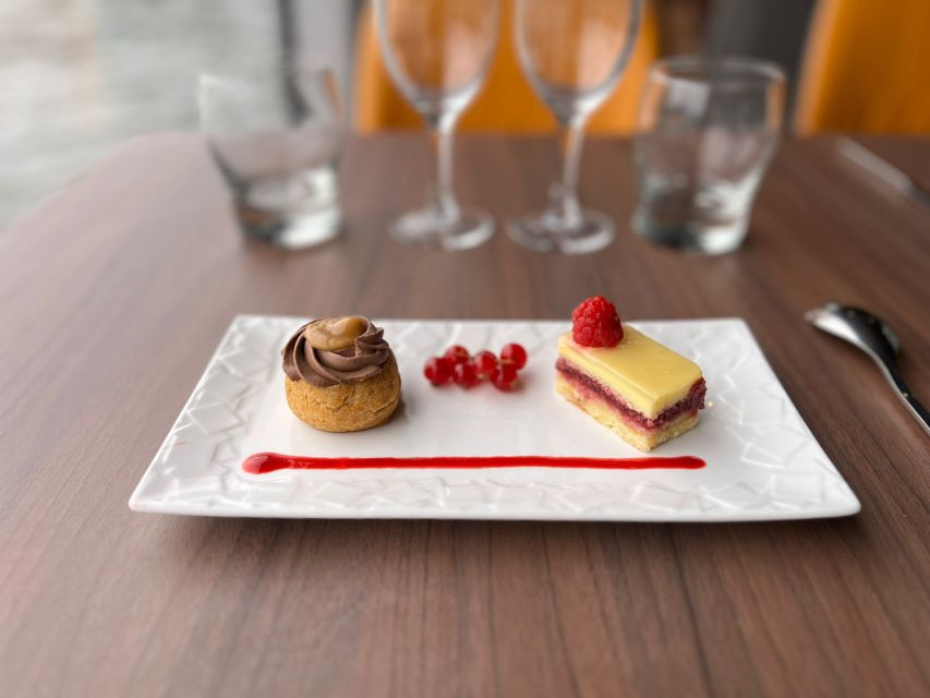 Paris: Seine River Bistronomic Dinner Cruise - The bistronomic 3-course dinner and what the butlers change