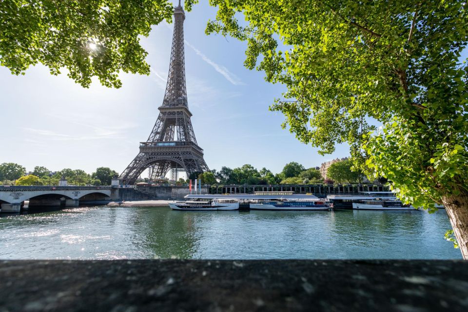 Paris: Seine River Cruise with a Live Guide - Stop-by-stop: Les Invalides through Musée dOrsay