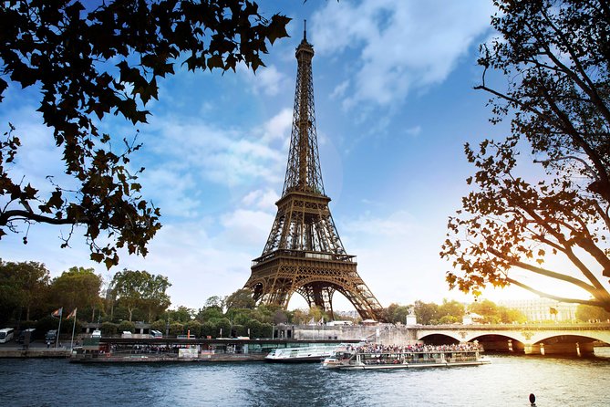 Paris Seine River Sightseeing Cruise with Commentary by Bateaux Parisiens - Price and value: what $20.48 really buys (and what it doesn’t)