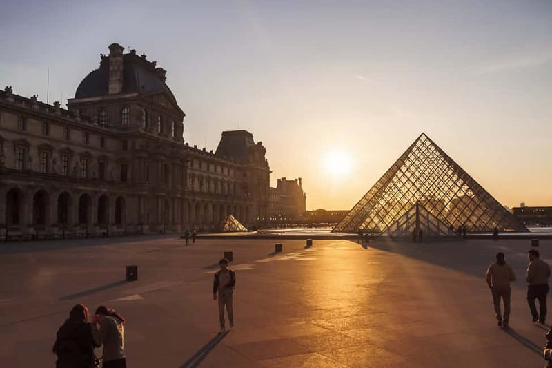 Paris: Skip-the-Line Louvre Highlights Tour with Mona Lisa - Quick Louvre Win: Skip the Line and Get to the Icons