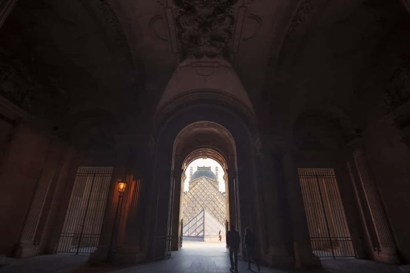 Paris: Skip-the-Line Louvre Highlights Tour with Mona Lisa - Comfort, Shoes, and What You Can Bring