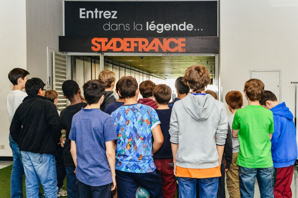 Paris: Stade de France Behind the Scenes Tour - Entering The Stade de France Store (Gate H) Without Losing Time