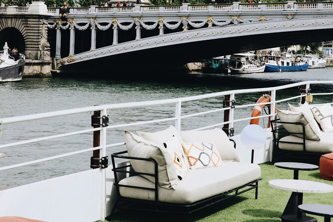 Paris Theo Boat Seine River Italian Trattoria Style Dinner Cruise - Nighttime sailing plan: from Eiffel spark to Alexander III gold