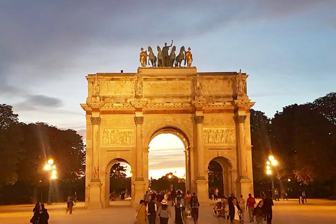 Paris Top Sights Half Day Walking Tour with a Fun Guide - Why This Route Works: Montmartre First, the Seine Last