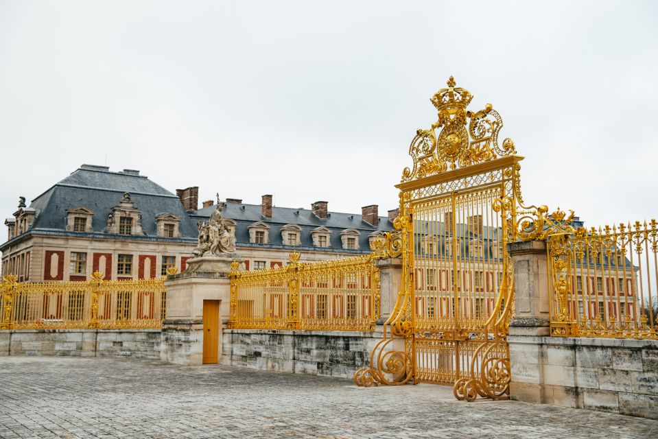 Paris: Versailles Palace and Gardens Full Access Ticket - Gardens Strategy: Formal Symmetry and Informal Breathing Room