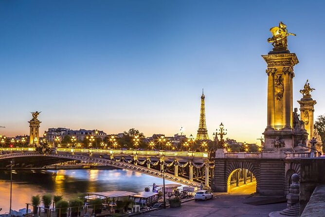 Seine River Dinner Cruise with Live Singer by VIP Yacht de Paris - Who Should Book This Seine Dinner Cruise