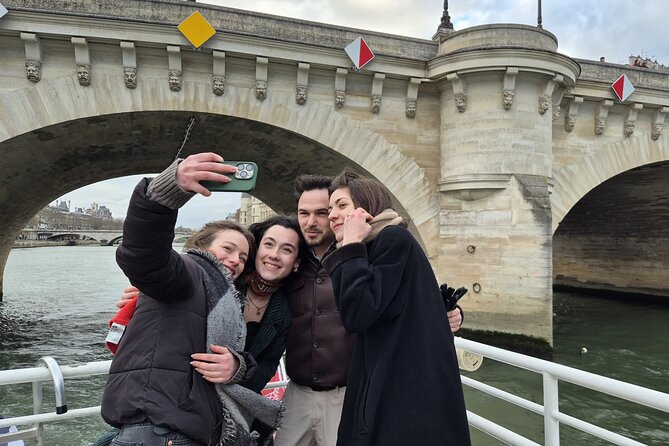 Seine River Sightseeing Guided Cruise by Vedettes du Pont Neuf - What the boat feels like: open air upstairs, shelter below