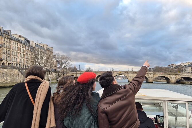 Seine River Sightseeing Guided Cruise by Vedettes du Pont Neuf - Day vs night: picking the right departure for your goals