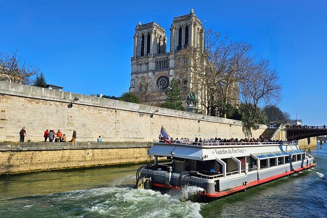 Seine River Sightseeing Guided Cruise by Vedettes du Pont Neuf - Who this Seine cruise is best for