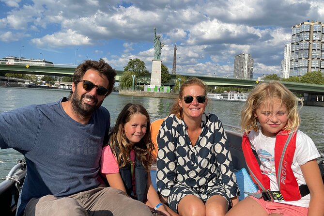 Top Private Cruises in Paris with French Champagne and surprises - Stop 4: Alexandre-III Bridge and its French-Russian symbolism
